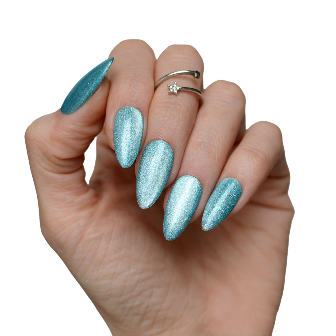 Seafoam Gleam Pastel Cat Eye Gel Polish by Pink Mask - seafoam green magnetic gel polish with fine magnetic particles.