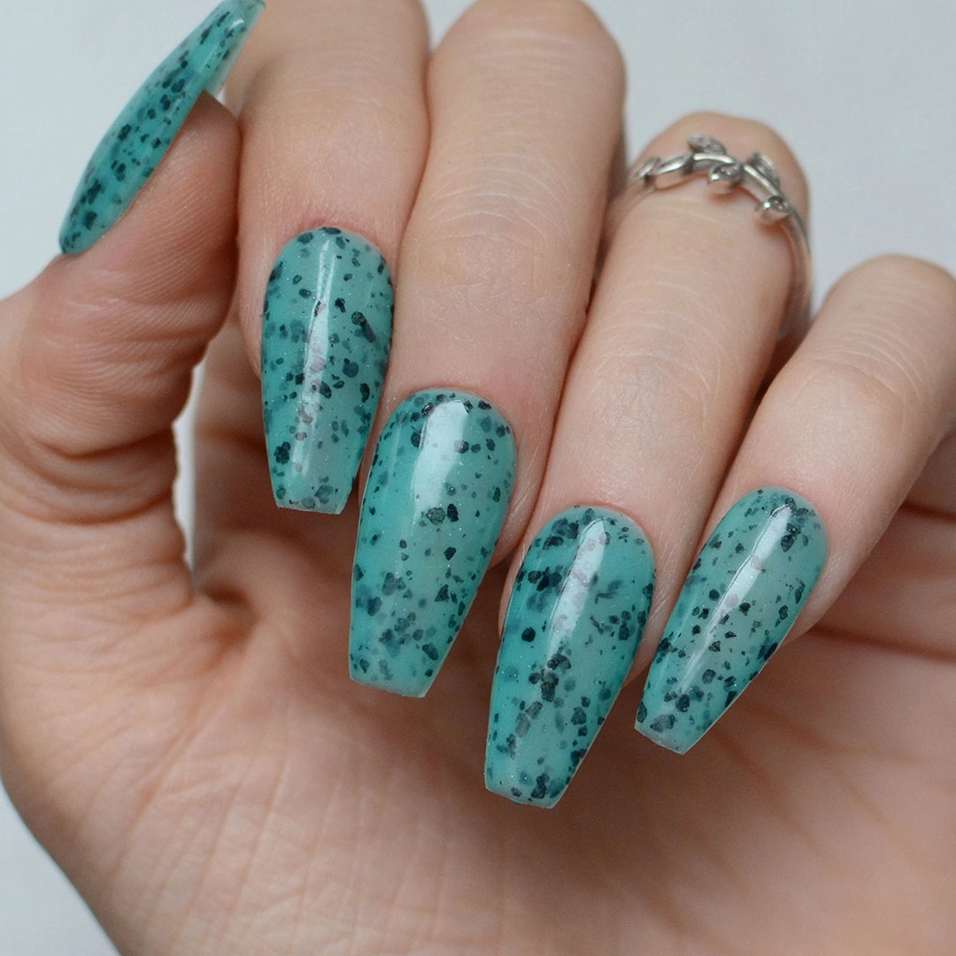 Gel Color - Pink Mask - love - hate - verde - nail polish - esmalte